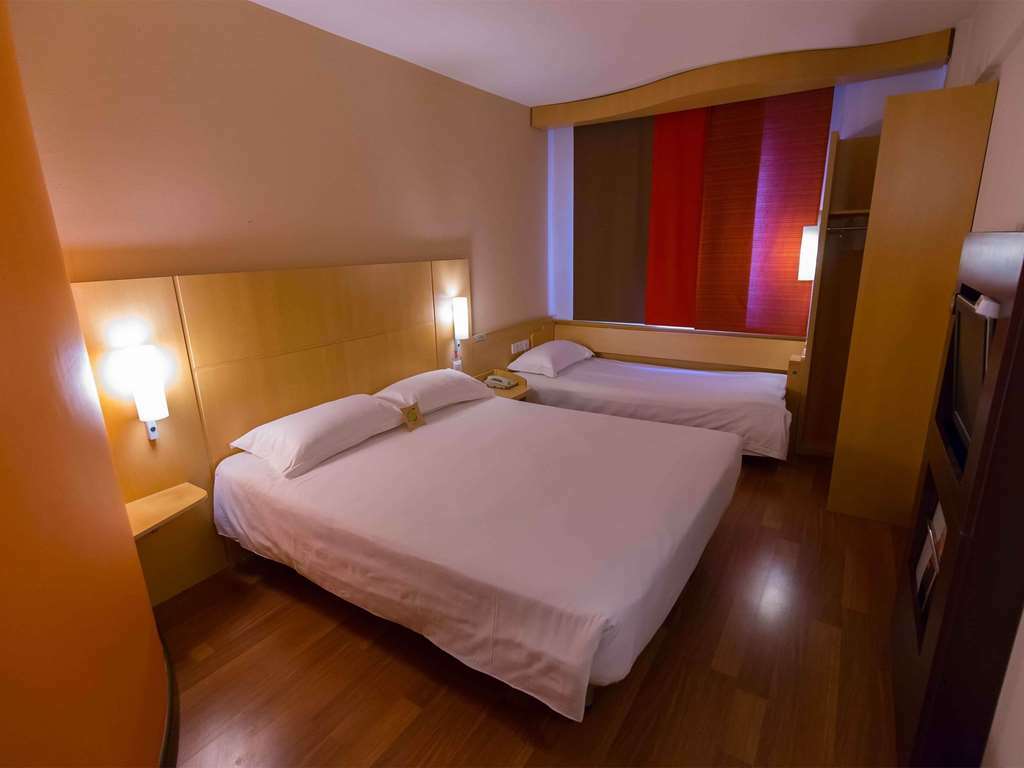 Hotel Ibis Shenyang Tiexi Kamer foto